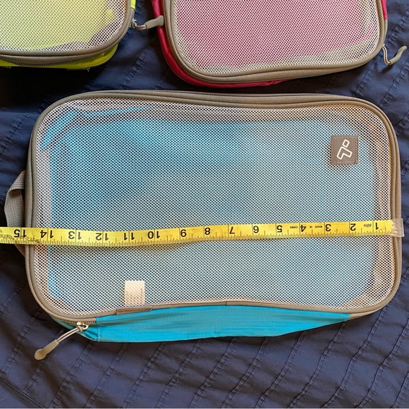 3 Mesh Cosmetics/Travel Bags - Picture 4 of 8